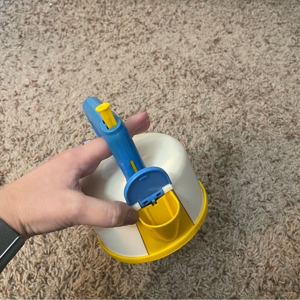 Vintage 1987 Fisher Price Whistling Tea Kettle Teapot - Picture 7 of 7